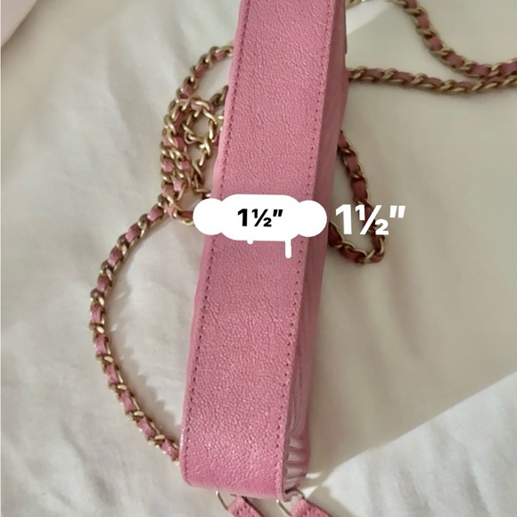 Authentic CHANEL WOC – Rose Pink Caviar w/ Phone Slot - Picture 9 of 16